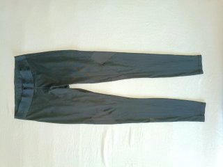 Leggings Adidas neri con inserti in mesh