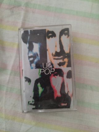 Lote 6 Casetes:, 3 deU2 Pop, 2 de Then Came Rock.