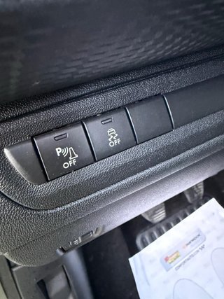 Peugeot 208 2016