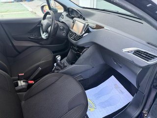 Peugeot 208 2016