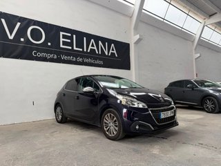 Peugeot 208 2016