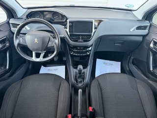 Peugeot 208 2016