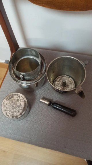 Cafetera Volteo Antigua + Hornillo (+100 años)
