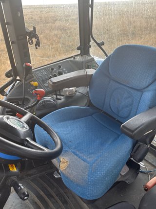 New Holland TM140 tractor
