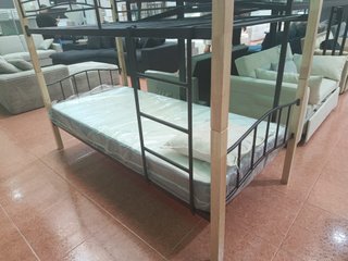 Litera metálica y madera