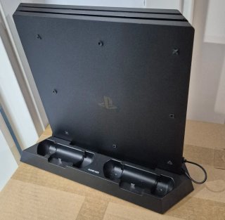 PS4 Pro + 2 Mandos + 10 Juegos