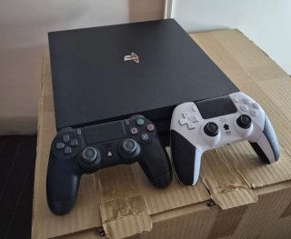 PS4 Pro + 2 Mandos + 10 Juegos