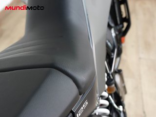 HUSQVARNA SVARTPILEN 125 ABS