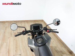HUSQVARNA SVARTPILEN 125 ABS