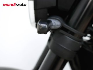 HUSQVARNA SVARTPILEN 125 ABS