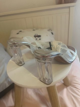 Sandalias tacón ZARA transparentes