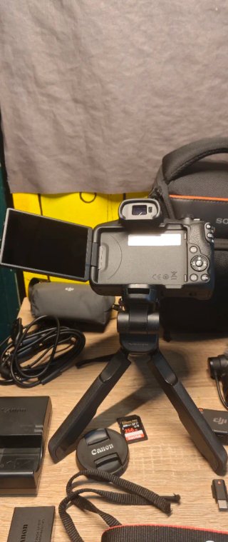 Kit Canon R50 + DJI Mic + Extras (Garantía)