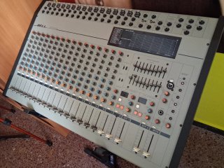 Mesa de mezclas Bell MDU 1402
