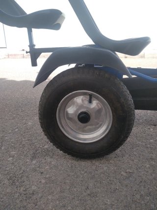 Coche de pedales para dos
