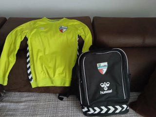 Sudadera y mochila AD Henares T16