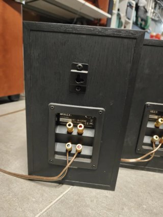 Pareja Altavoces KEF C3 Negros