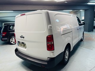 Peugeot Expert 2021
