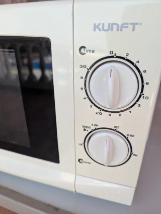 Microondas KUNFT Blanco