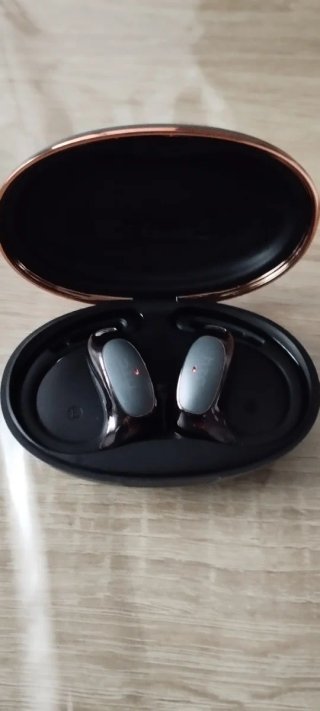Auriculares traductor y de escuchar musica HTC