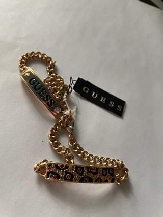 Pulsera Guess Dorada con Leopardo