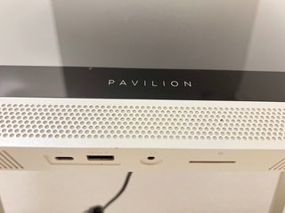 HP Pavilion All-in-One 27 Blanco