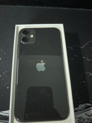 iPhone 11 128GB 81% Batteria