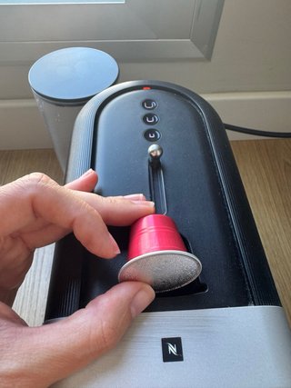Cafetera Nespresso DeLonghi
