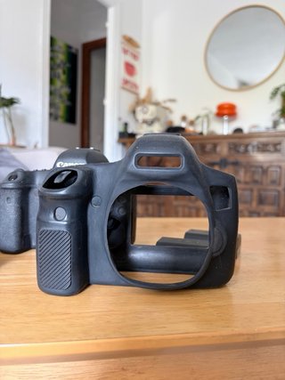 Canon EOS 6D Full Frame + Accesorios