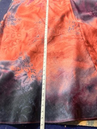 Camiseta satén naranja y morado