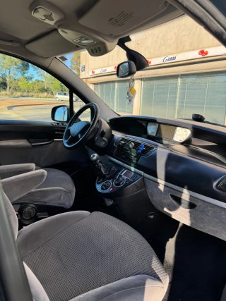 Peugeot 807 2012