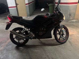 Honda CBR 125cc Sportbike Negra