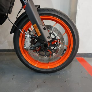 KTM 890 SMT 2024 Negra/Naranja