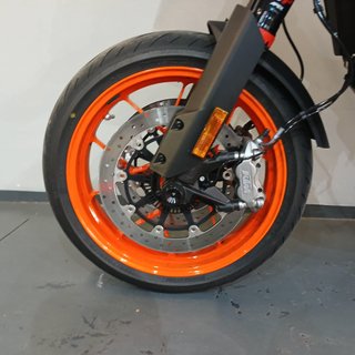 KTM 890 SMT 2024 Negra/Naranja