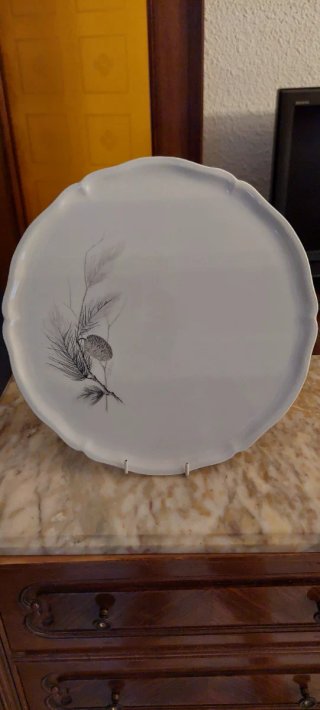Fuente y plato de porcelana de Limoges