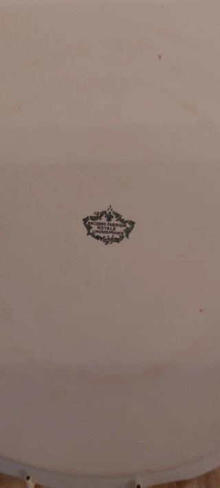 Fuente y plato de porcelana de Limoges