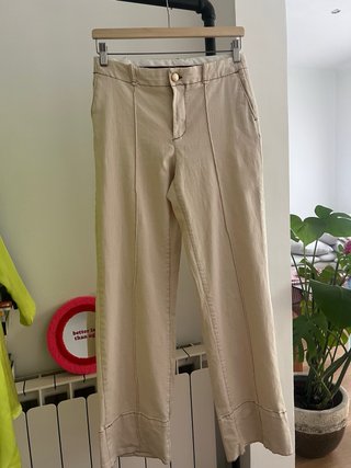 Conjunto ZARA Chaleco Halter y Pantalón Beige
