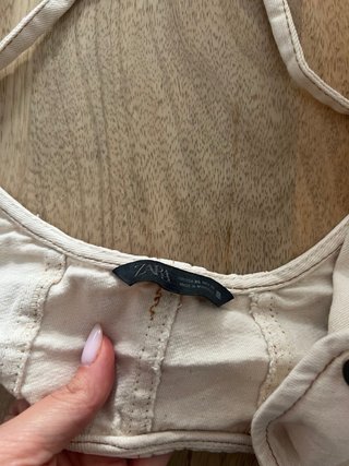 Conjunto ZARA Chaleco Halter y Pantalón Beige