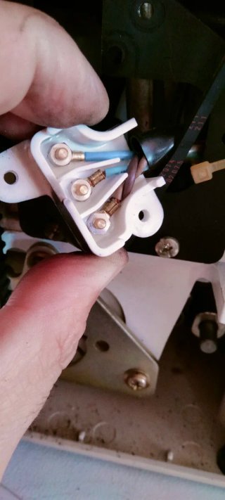 Máquina de coser Alfa, para reparar