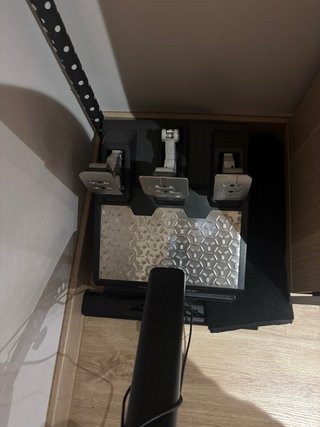 Simulador Thrustmaster - 10h uso