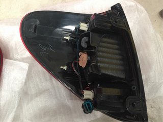 Juego Pilotos Traseros L200