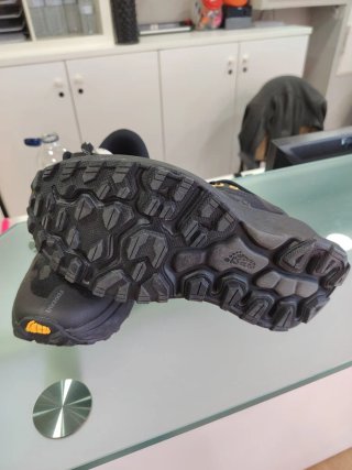Zapatillas Trail Running Impermeables Nuevas