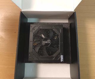 Fuente de Alimentación Gigabyte P750GM