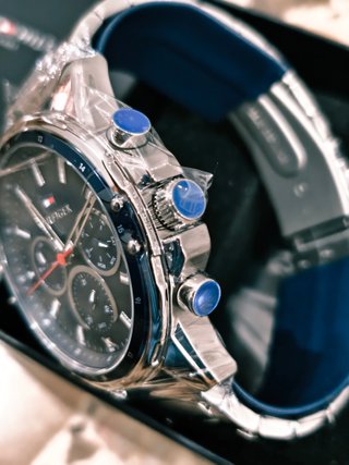 Reloj Tommy Hilfiger Cronógrafo Azul y Plateado