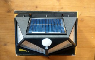 Faro solare LED con sensore