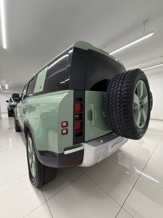 DEFENDER 75 ANIVERSARIO