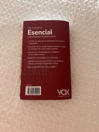 Diccionario esencial latino-español, español-la...