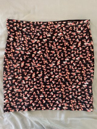Falda ajustada estampada floral