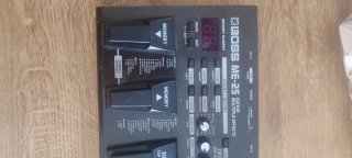 Boss ME-25 Guitarra Multi-Efectos