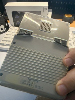 Anbernic RG477V Gris