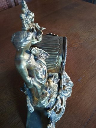Reloj de sobremesa bronce estilo Rococó